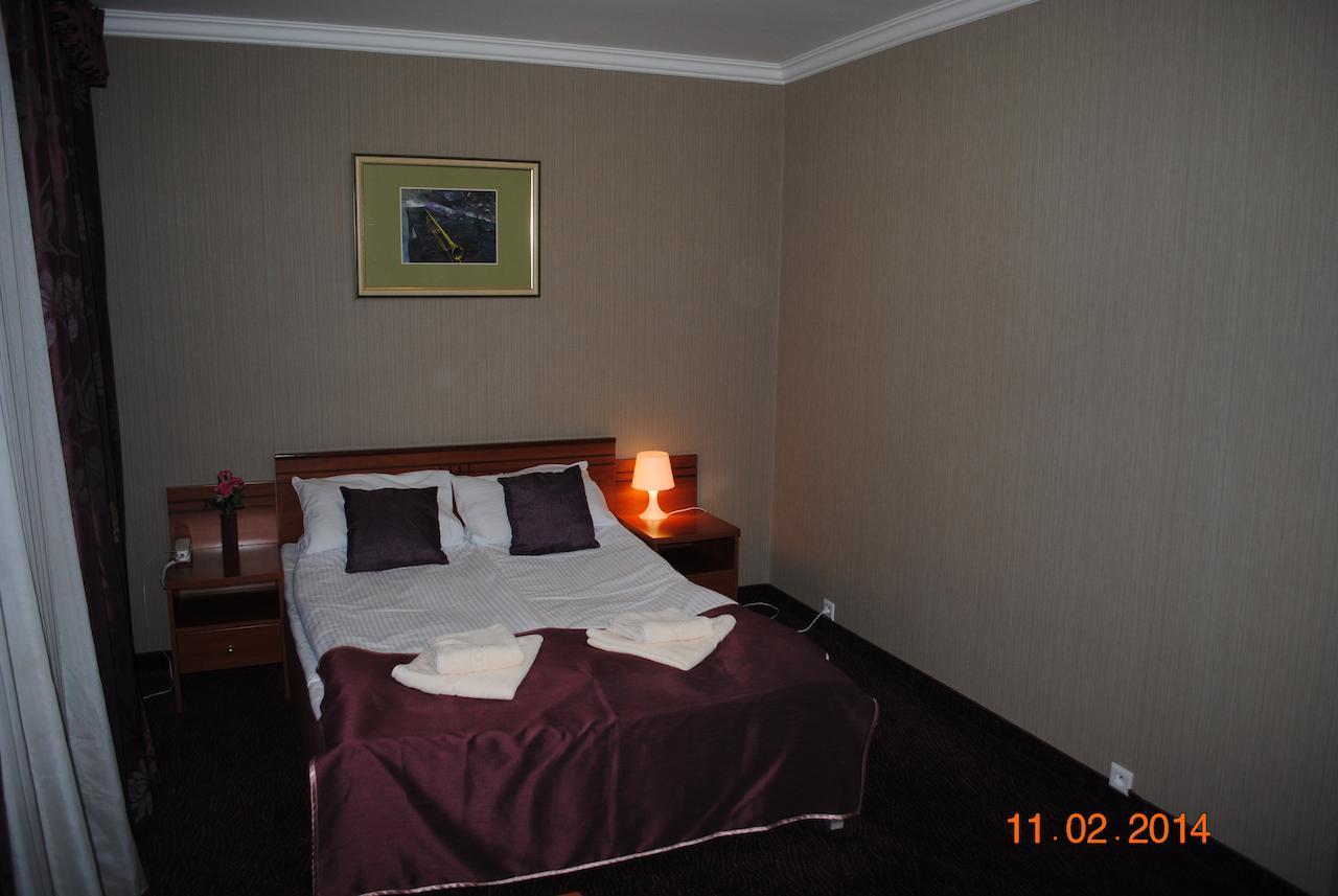 Hotel Zloty Mlyn Polichno Extérieur photo